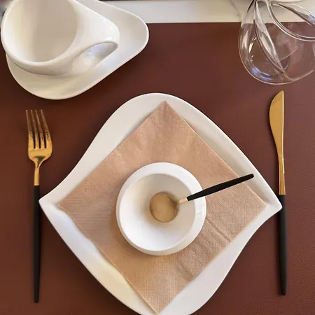 בית הארחה Bed And Chic Art 4*
