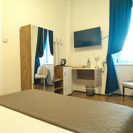 Bed And Chic Art 4* טריאסטה